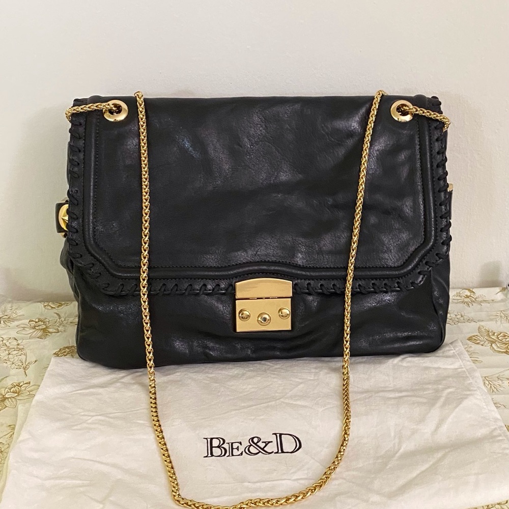 NWT BE&D Gold tone Chain Large Leather Bag